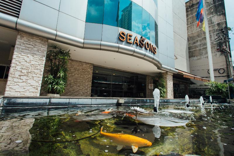 Seasons Siam Hotel Bangkok Exterior foto